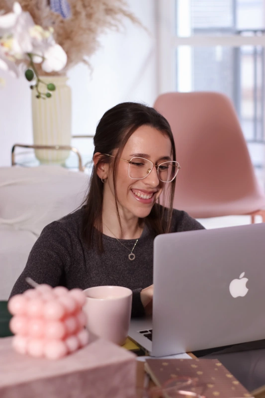 Branding AYRA HOME STAGING